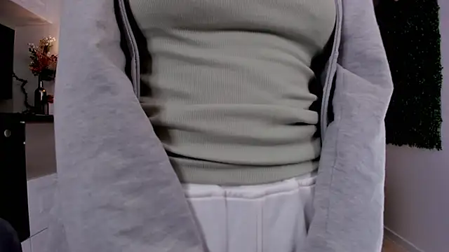 BettyBrowni online show from 02-15-25, 07:17