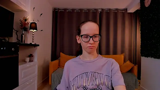 BettyBrowni online show from 02-22-25, 04:09