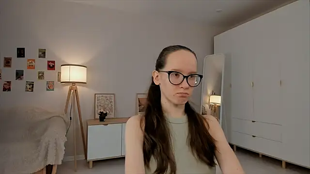 BettyBrowni online show from 03-17-25, 04:11