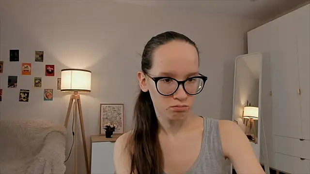 BettyBrowni online show from 03-20-25, 04:09