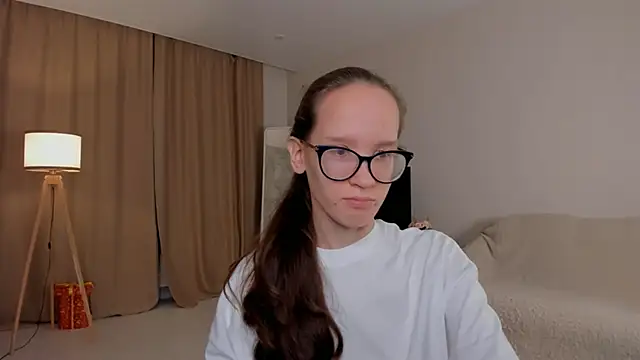 BettyBrowni online show from 09-28-25, 04:12