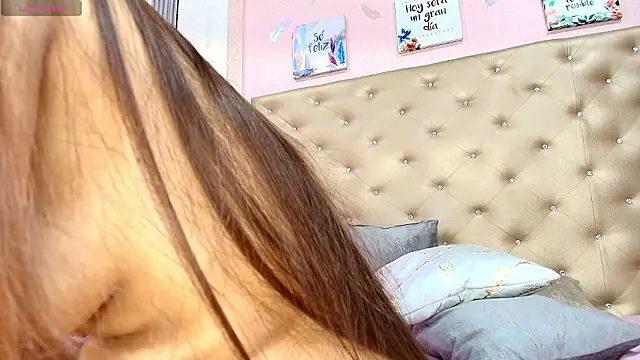 Snapshot of Paola__23 chatting on 02-12-26, 03:56 Paola 23 online show from 02-12-26, 03:56