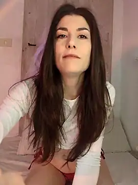 Snapshot of Aisha_Moretti chatting on 10-15-25, 03:01 Aisha Moretti online show from 10-15-25, 03:01