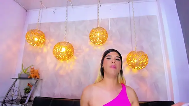 victoria aleia  online show from 02-24-25, 01:46