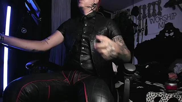 Snapshot of allanhurtss chatting on 03-22-25, 05:28 allanhurtss online show from 03-22-25, 05:28