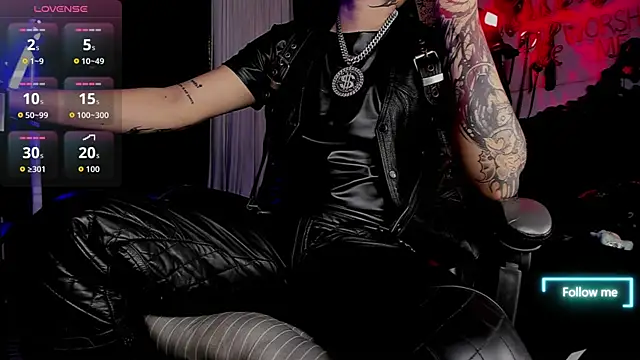 Snapshot of allanhurtss chatting on 11-06-25, 10:21 allanhurtss online show from 11-06-25, 10:21