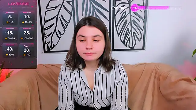 Viola  Shy online show from 01-25-25, 11:32