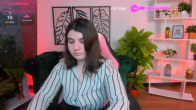 Viola  Shy online show from 02-18-25, 09:09