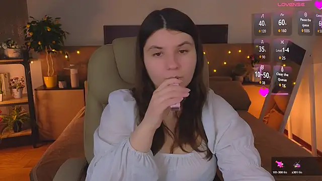 Viola  Shy online show from 04-02-26, 08:28