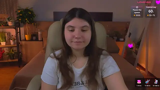 Viola  Shy online show from 07-15-26, 08:47