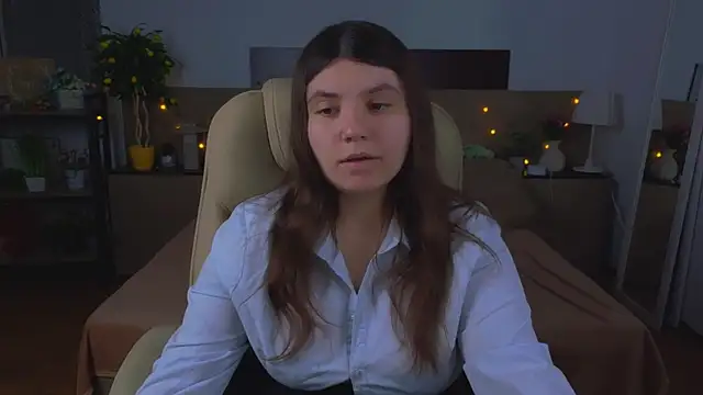 Viola  Shy online show from 07-16-26, 08:04