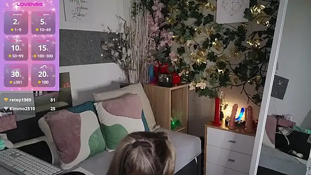 Snapshot of Tatjana_Sue chatting on 01-28-25, 05:03 Tatjana Sue online show from 01-28-25, 05:03