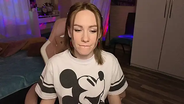 VeronicaRoss online show from 01-24-25, 07:19