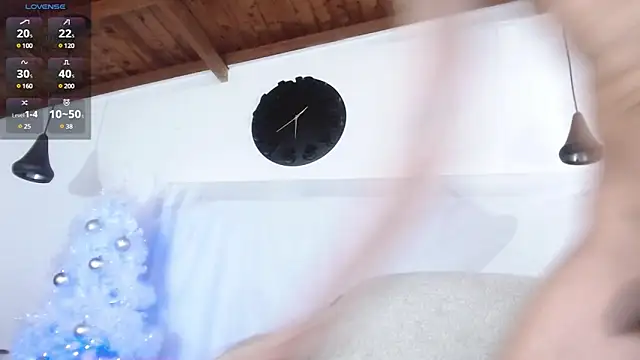 Snapshot of BIGZEHUZ chatting on 12-04-24, 07:45 BIGZEHUZ online show from 12-04-24, 07:45