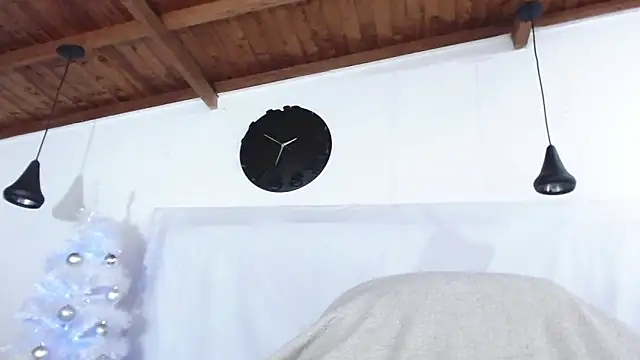 Snapshot of BIGZEHUZ chatting on 01-04-25, 08:06 BIGZEHUZ online show from 01-04-25, 08:06