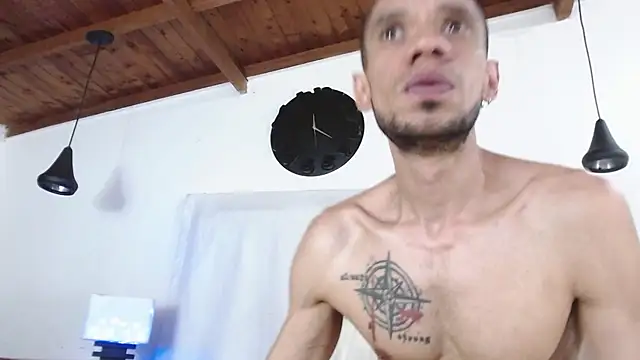 Snapshot of BIGZEHUZ chatting on 01-16-25, 07:38 BIGZEHUZ online show from 01-16-25, 07:38