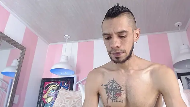 Snapshot of BIGZEHUZ chatting on 03-07-25, 07:08 BIGZEHUZ online show from 03-07-25, 07:08