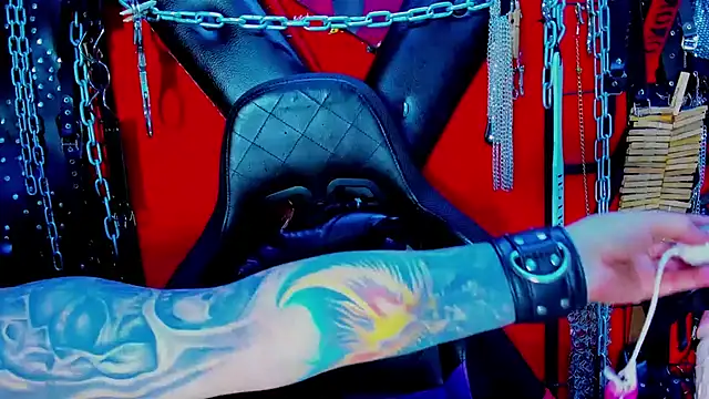 Snapshot of sadistic_aradia chatting on 02-01-25, 08:18 sadistic aradia online show from 02-01-25, 08:18