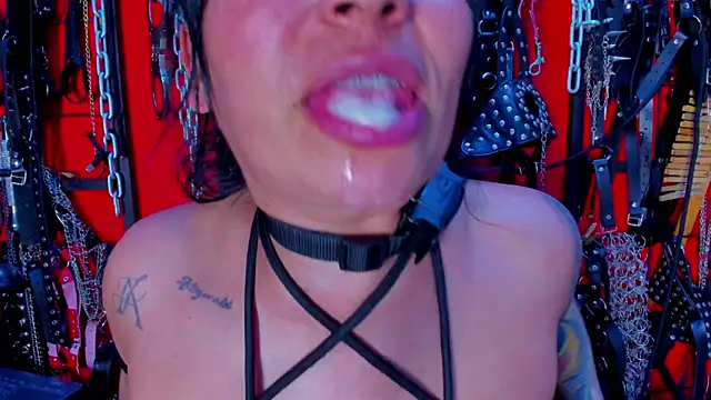 Snapshot of sadistic_aradia chatting on 02-15-25, 08:22 sadistic aradia online show from 02-15-25, 08:22