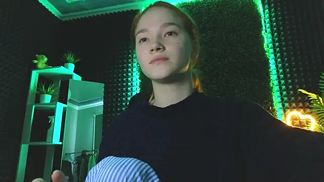 erikabrian online show from 12-28-24, 04:41