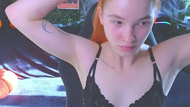 erikabrian online show from 10-19-25, 08:15