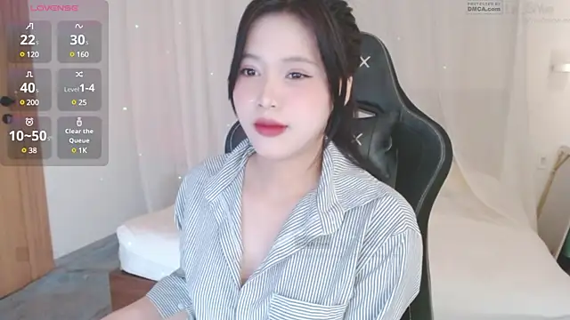 Lin SiYee online show from 01-12-25, 09:51