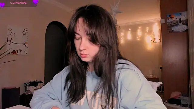 Snapshot of cClandesTina chatting on 03-28-26, 10:09 cClandesTina online show from 03-28-26, 10:09