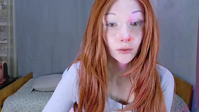 Snapshot of hannaxo1 chatting on 05-12-26, 12:52 hannaxo1 online show from 05-12-26, 12:52