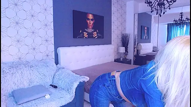 MaryMatiss online show from 12-15-25, 08:07