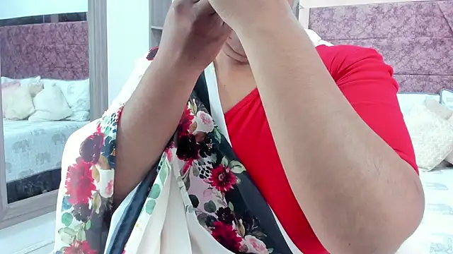  Lakshmi hotx online show from 02-25-25, 11:52