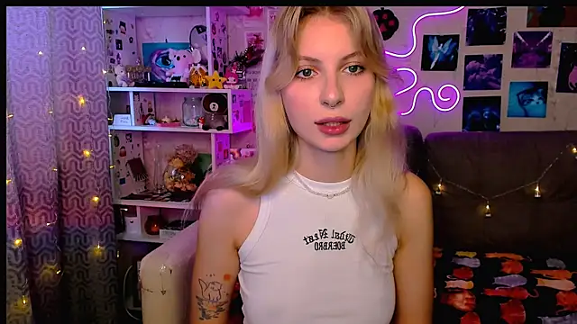 Maria Hunt online show from 12-21-24, 06:09