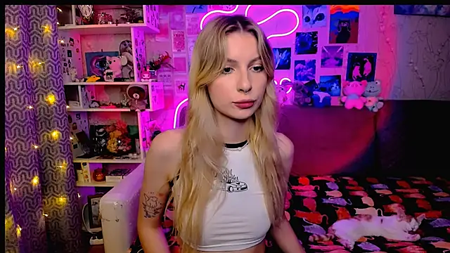 Maria Hunt online show from 01-31-25, 01:45