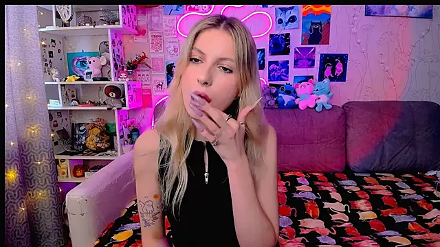 Maria Hunt online show from 02-01-25, 03:52