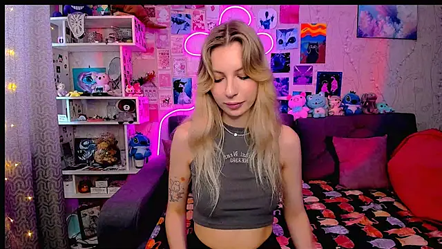 Maria Hunt online show from 02-13-25, 06:52