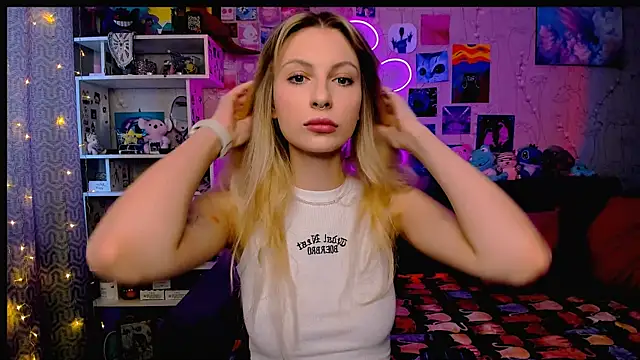 Maria Hunt online show from 02-20-25, 02:29