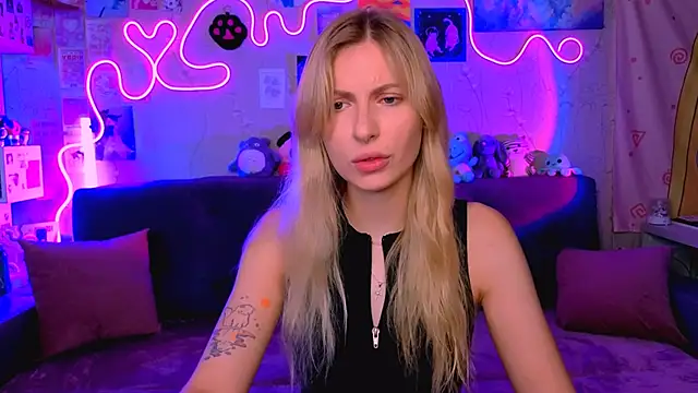 Maria Hunt online show from 09-23-25, 06:27