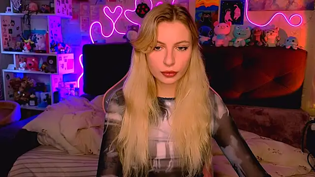 Maria Hunt online show from 10-07-25, 08:44