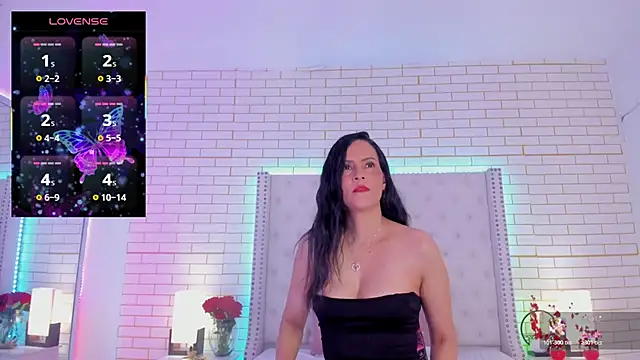 Snapshot of Coco_Balenciaga_ chatting on 05-28-26, 11:18 Coco Balenciaga online show from 05-28-26, 11:18