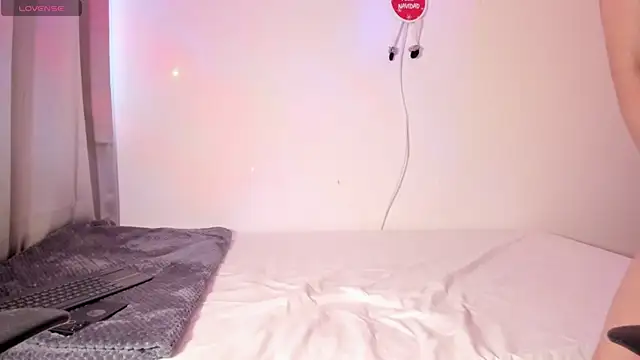 Snapshot of on_tefa chatting on 11-08-25, 07:56 on tefa online show from 11-08-25, 07:56