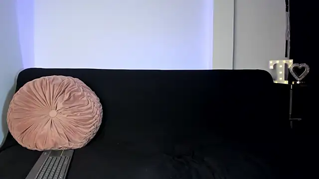 Snapshot of on_tefa chatting on 11-21-25, 10:19 on tefa online show from 11-21-25, 10:19