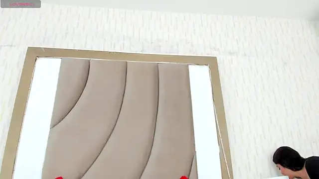 ThyaraJhons online show from 01-20-25, 11:56