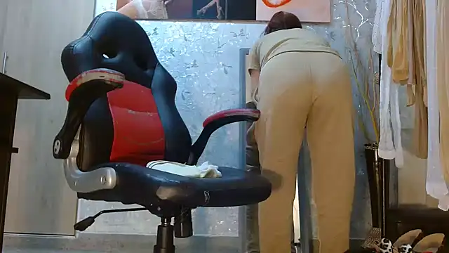 Samantabrown  online show from 02-24-26, 11:19