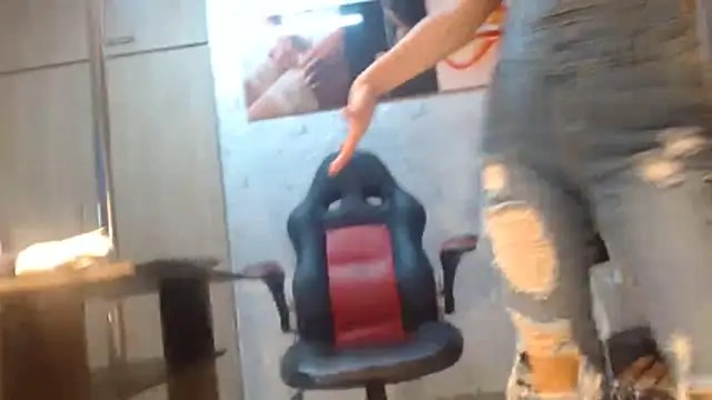 Samantabrown  online show from 04-08-26, 11:21