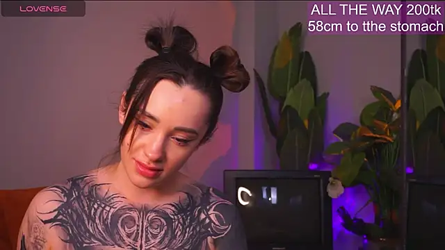 EvaCanton online show from 04-27-26, 01:58