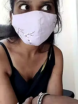 Snapshot of Triveni-Lovely chatting on 01-08-25, 08:49 Triveni-Lovely online show from 01-08-25, 08:49