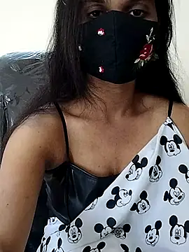 Snapshot of Triveni-Lovely chatting on 02-06-25, 08:07 Triveni-Lovely online show from 02-06-25, 08:07