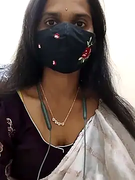 Snapshot of Triveni-Lovely chatting on 02-11-25, 07:54 Triveni-Lovely online show from 02-11-25, 07:54