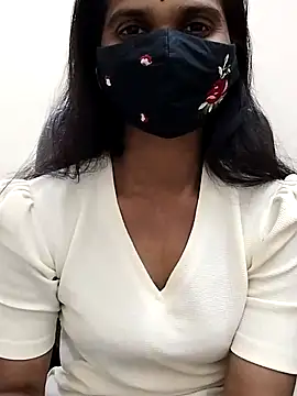 Snapshot of Triveni-Lovely chatting on 02-15-25, 10:11 Triveni-Lovely online show from 02-15-25, 10:11