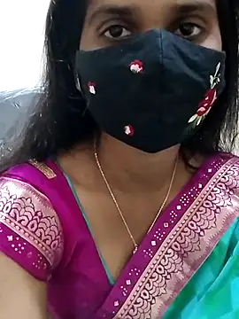 Snapshot of Triveni-Lovely chatting on 02-28-25, 08:31 Triveni-Lovely online show from 02-28-25, 08:31