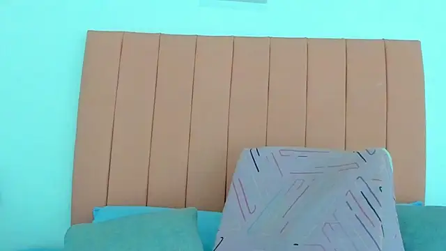 satsu u online show from 10-12-25, 07:02